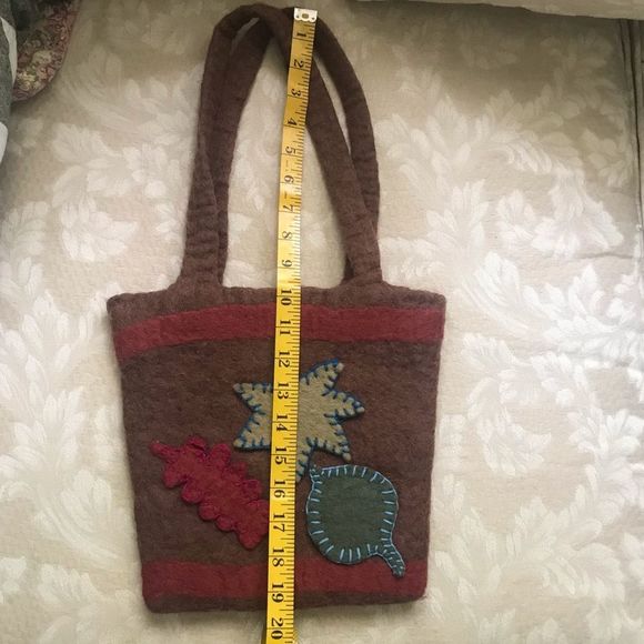 Tabask Felt Wool Tote Bag Fall leaves Handcrafted - Picture 9 of 13